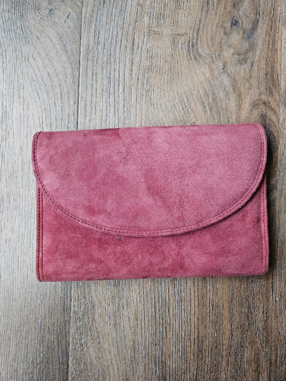 Vintage saks fifth avenue women's magenta suede leather clutch purse with strap